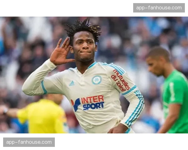 专访南特门将：谈论球队演练从扑救到发动反击的固定套路