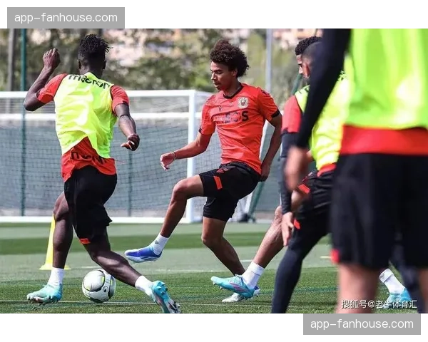 调查：法甲官方应用在印度市场的下载量激增，背后是板球明星的推广效应